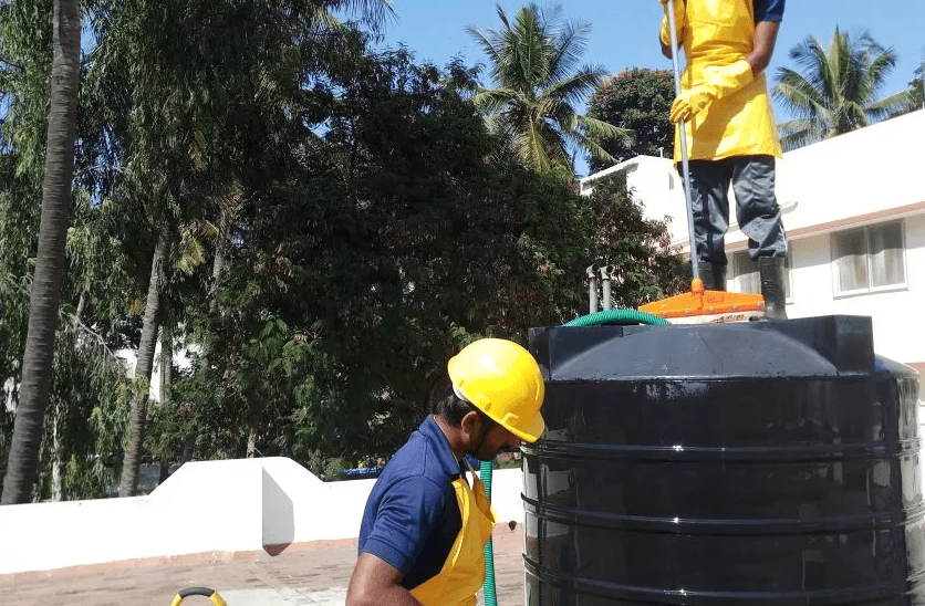 شركة تنظيف خزانات المياه