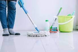 تنظيف أرضيات المنزل